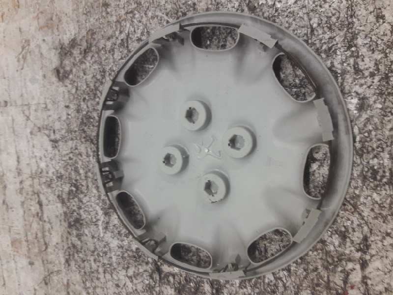 Recambio de tapacubos para peugeot 106 (s1) cocktail referencia OEM IAM 9628116077 13 