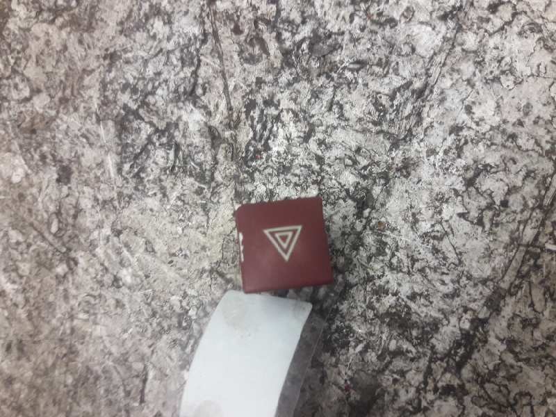 Recambio de warning para peugeot 207 urban referencia OEM IAM 96472122KR 4 PINS 