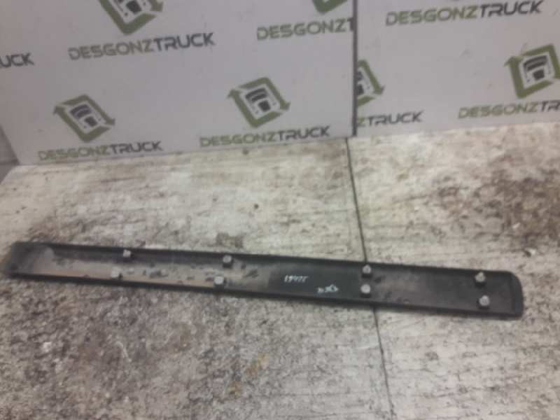Recambio de moldura puerta delantera derecha para peugeot partner (s1) combispace referencia OEM IAM 9620864377  