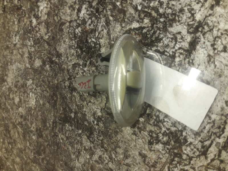 Recambio de piloto lateral izquierdo para peugeot 407 st sport referencia OEM IAM 9680057480  