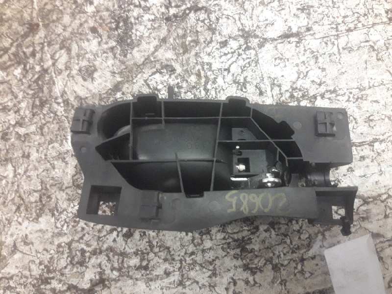 Recambio de maneta interior delantera izquierda para peugeot 407 st sport referencia OEM IAM 96526178VD  