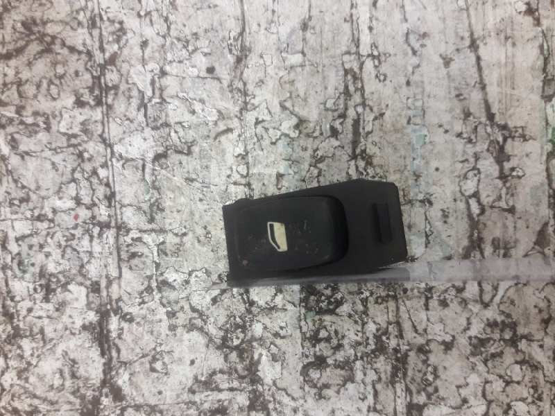 Recambio de mando elevalunas trasero derecho para peugeot 407 st sport referencia OEM IAM 96360166XT 4 PINS 