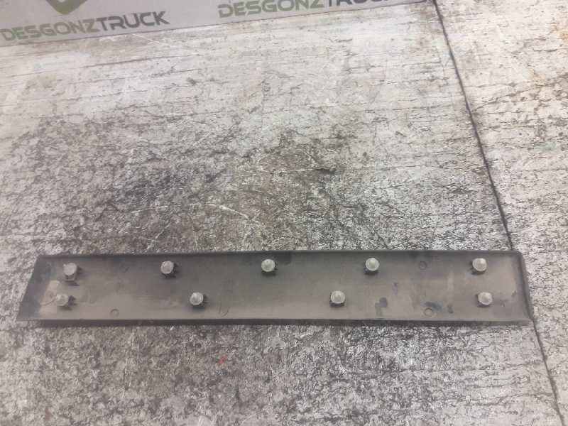Recambio de moldura puerta trasera derecha para peugeot partner (s1) break referencia OEM IAM 9634562977  