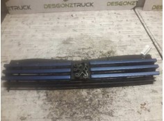 Recambio de rejilla delantera central para peugeot 205 berlina 1.1 mito referencia OEM IAM 9253108580  