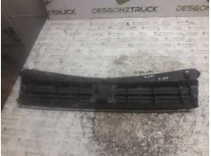 Recambio de rejilla delantera central para peugeot 205 berlina 1.1 mito referencia OEM IAM 9253108580   2