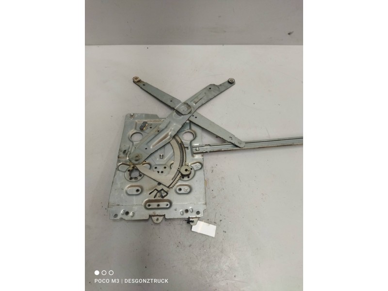 Recambio de elevalunas delantero derecho para volvo fh xxx 12.8 diesel referencia OEM IAM 3176541  