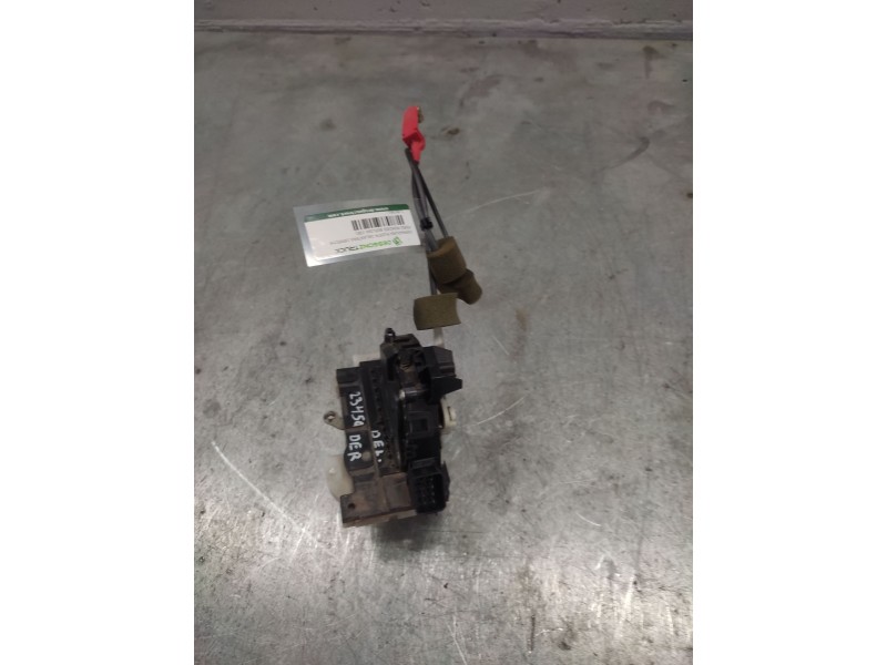 Recambio de cerradura puerta delantera derecha para ford mondeo berlina (ge) ambiente referencia OEM IAM  8 PINS 