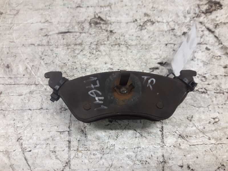 Recambio de pastillas de freno traseras para chrysler voyager (rg) 2.5 crd executive referencia OEM IAM   