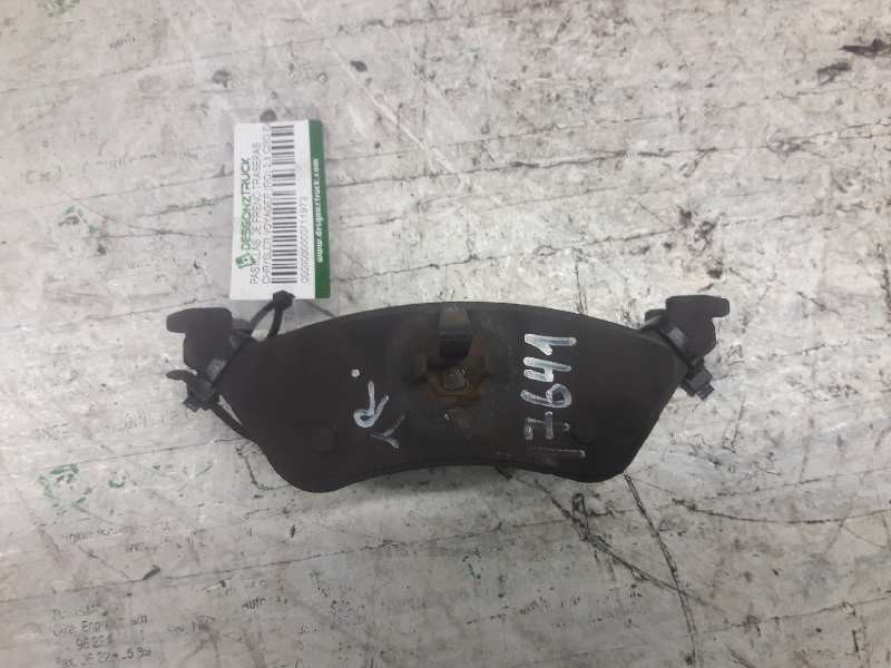 Recambio de pastillas de freno traseras para chrysler voyager (rg) 2.5 crd executive referencia OEM IAM   