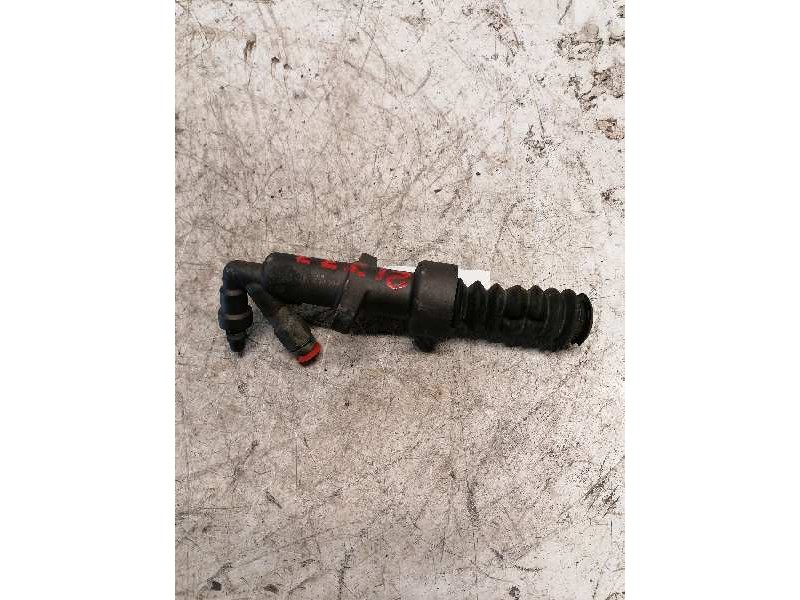 Recambio de bombin embrague para chrysler voyager (gs) 2.4 family referencia OEM IAM   