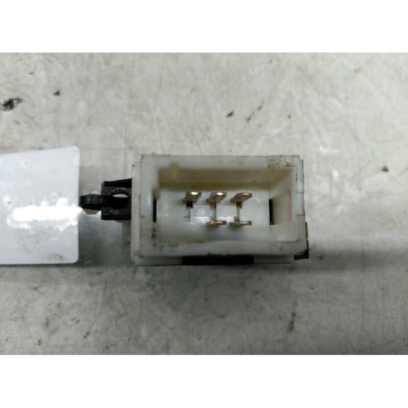 Recambio de mando elevalunas delantero derecho para renault laguna (b56) 2.0 d rn (b56f/g) referencia OEM IAM   