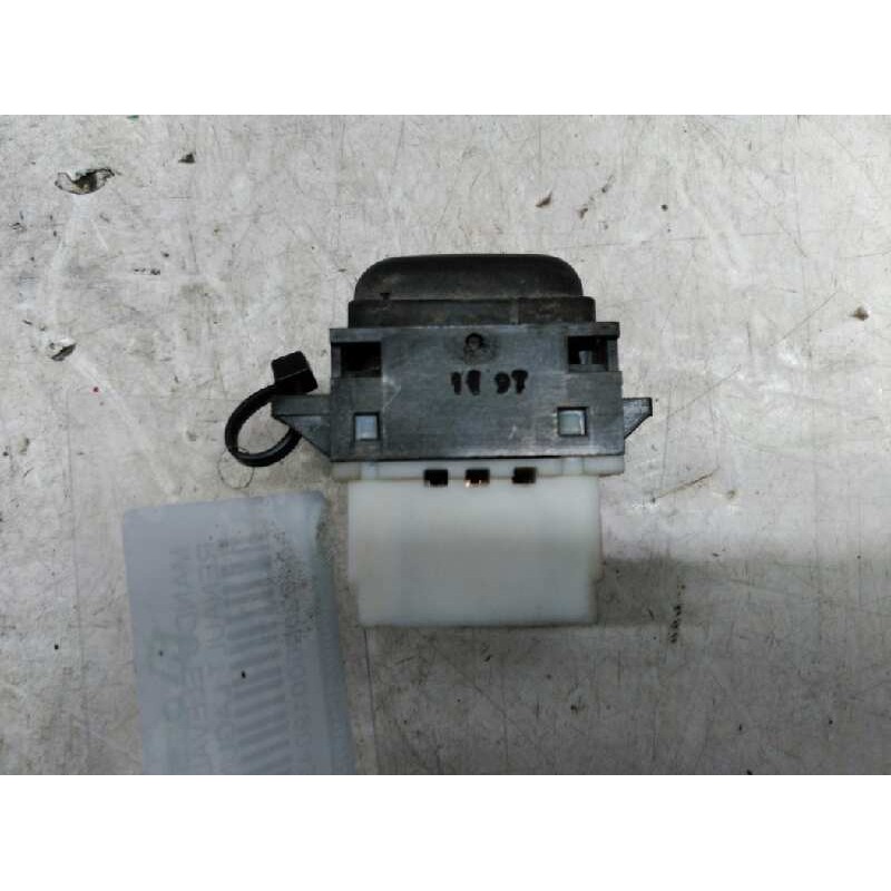 Recambio de mando elevalunas delantero derecho para renault laguna (b56) 2.0 d rn (b56f/g) referencia OEM IAM   