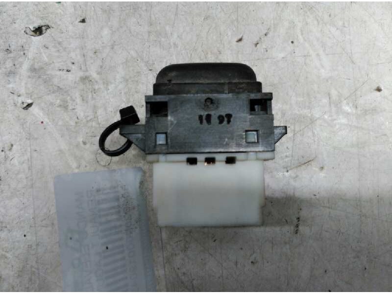 Recambio de mando elevalunas delantero derecho para renault laguna (b56) 2.0 d rn (b56f/g) referencia OEM IAM   