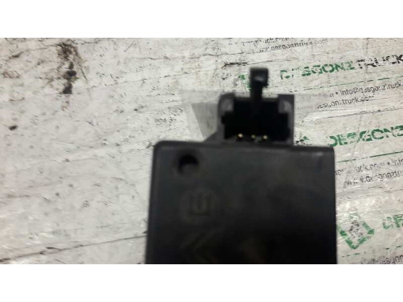Recambio de cerradura maletero / porton para peugeot 206 sw xs referencia OEM IAM   