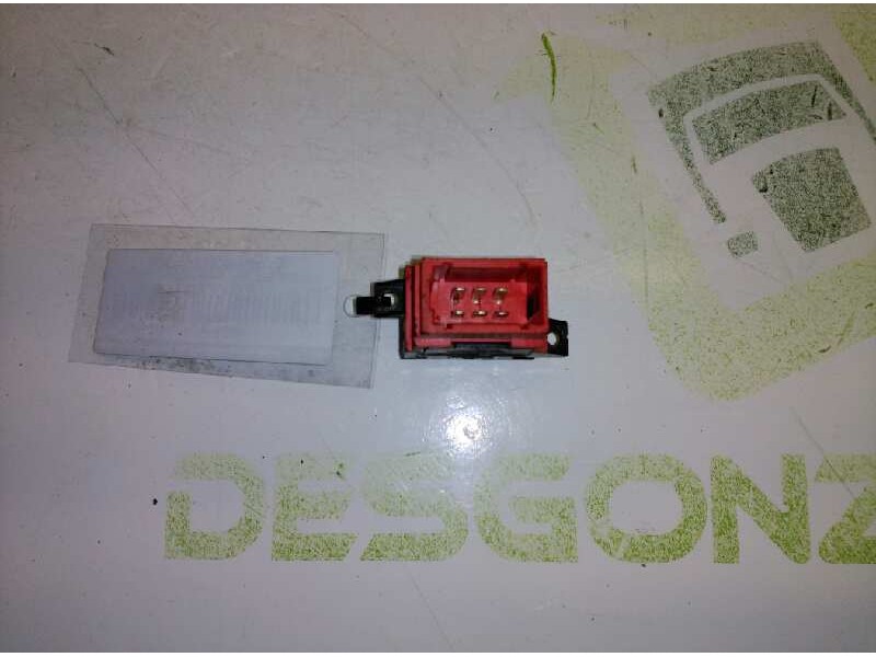 Recambio de mando elevalunas delantero derecho para renault laguna (b56) 1.8 anade referencia OEM IAM 7700822675  