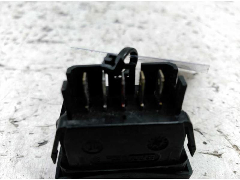 Recambio de mando elevalunas delantero derecho para renault 21 berlina (b/l48) gtd referencia OEM IAM 5PINS  