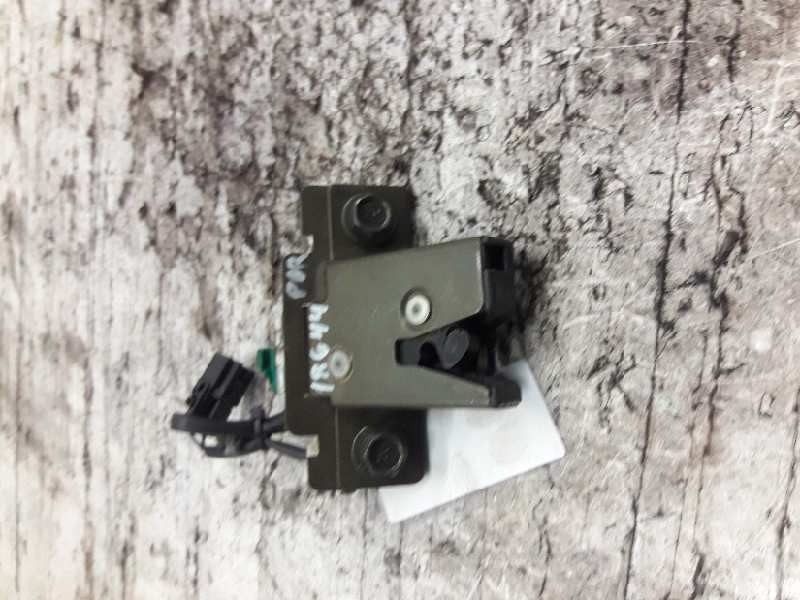 Recambio de cerradura maletero / porton para nissan primera berlina (p11) básico referencia OEM IAM   