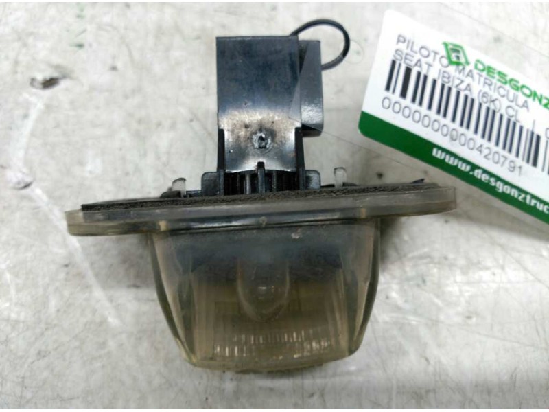Recambio de piloto matricula para seat ibiza (6k) cl referencia OEM IAM 6K0943021A  