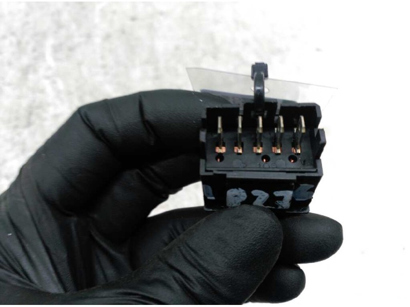 Recambio de mando elevalunas trasero derecho para citroën xsara berlina 1.6 16v chrono referencia OEM IAM   