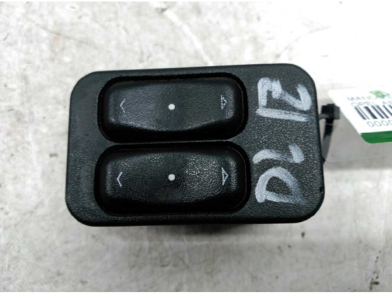 Recambio de mando elevalunas delantero izquierdo para opel astra g berlina club referencia OEM IAM 90561088 142479 13363201
