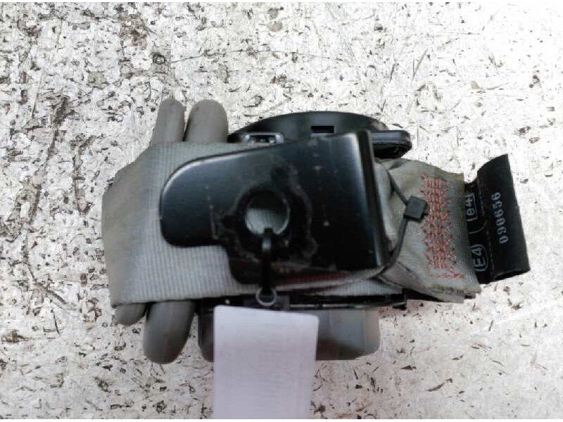 Recambio de cinturon seguridad trasero izquierdo para kia carnival ii 2.9 cdri ex referencia OEM IAM   