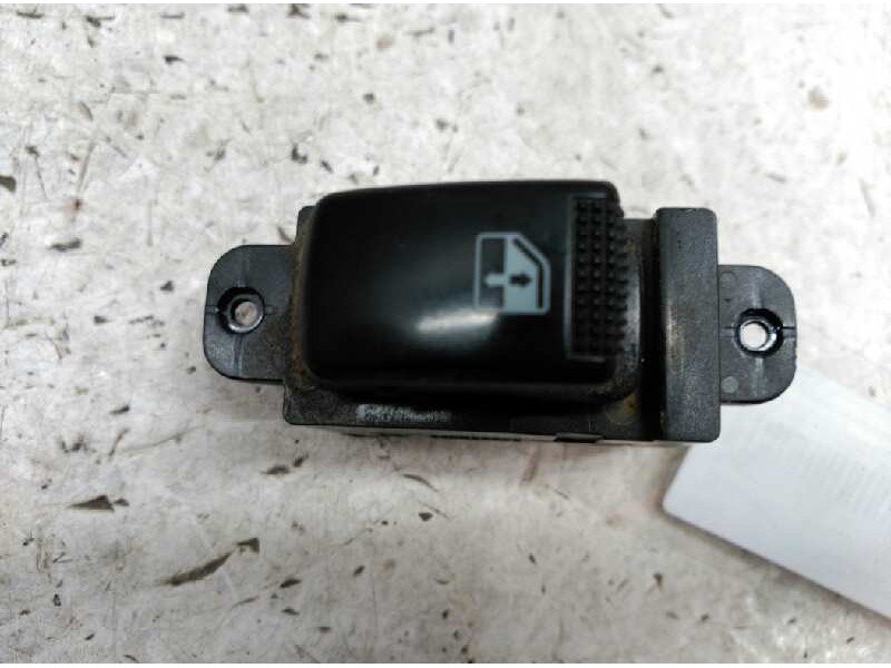 Recambio de mando elevalunas delantero derecho para kia carnival ii 2.9 cdri ex referencia OEM IAM   