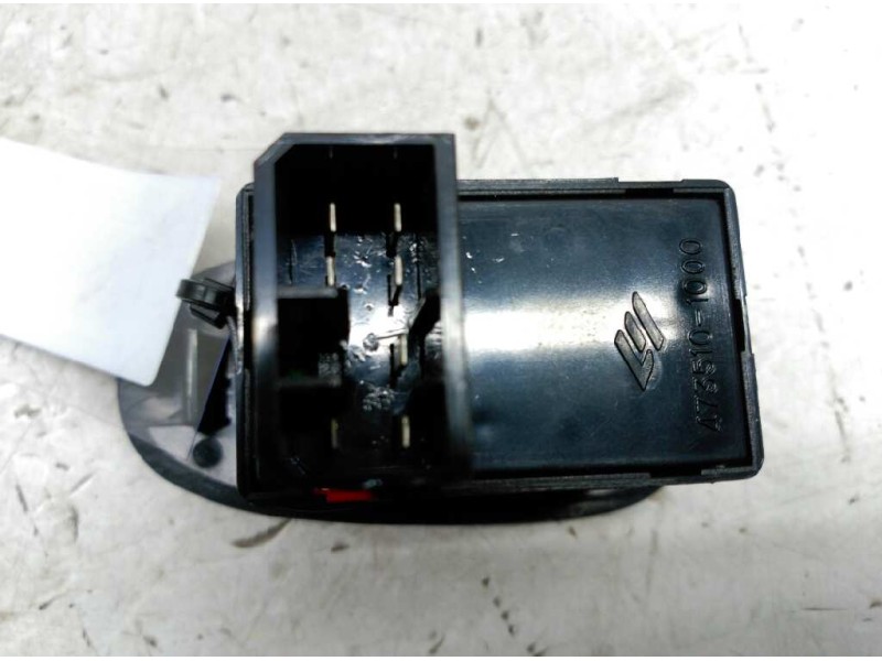 Recambio de mando elevalunas delantero derecho para kia shuma 1.5 cat referencia OEM IAM   