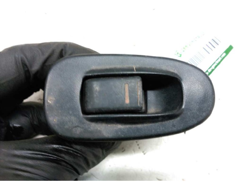 Recambio de mando elevalunas delantero derecho para kia shuma 1.5 cat referencia OEM IAM   