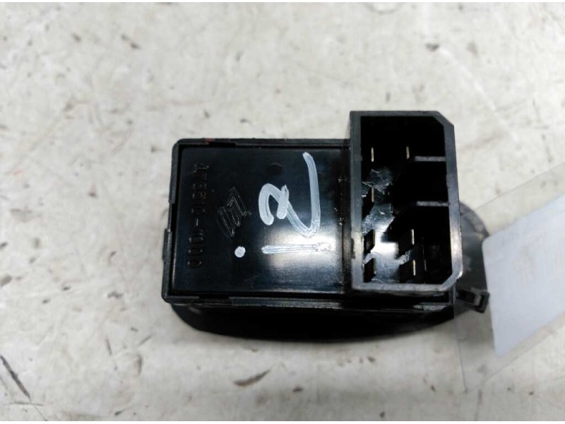 Recambio de mando elevalunas delantero derecho para kia shuma 1.5 cat referencia OEM IAM   