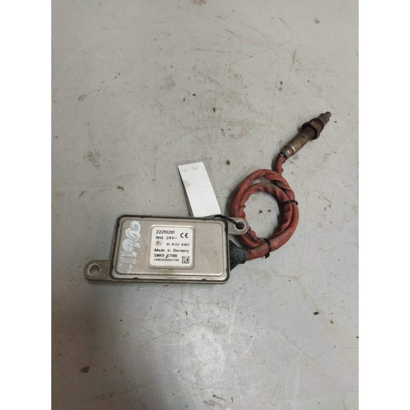 Recambio de sensor para renault trucks t-serie 520p, low (520cv) referencia OEM IAM 22219281  SENSOR NOXE