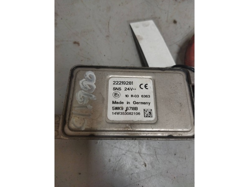 Recambio de sensor para renault trucks t-serie 520p, low (520cv) referencia OEM IAM 22219281  SENSOR NOXE