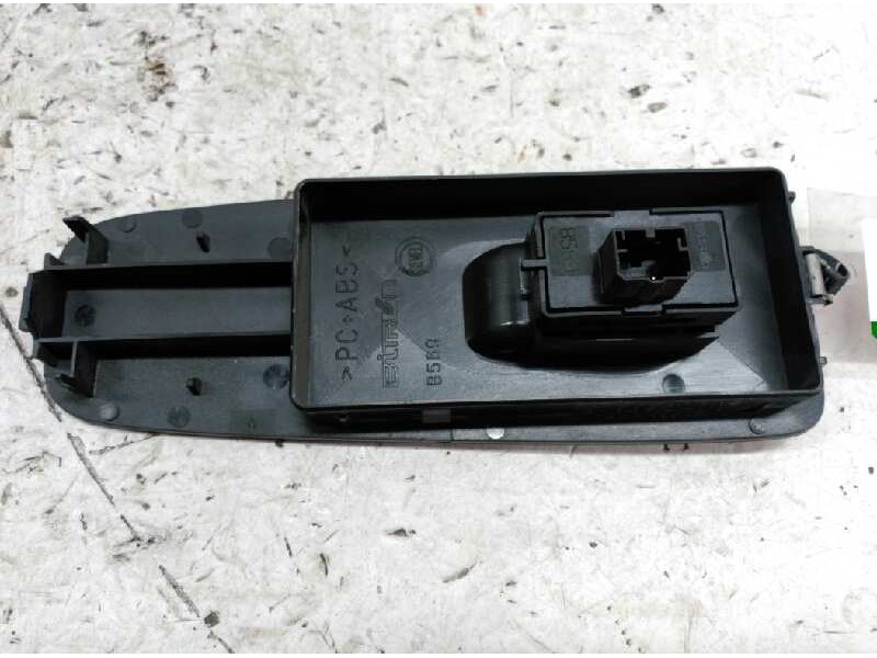 Recambio de mando elevalunas delantero derecho para peugeot boxer caja cerrada (bat. 3450) (333) hdi (335) referencia OEM IAM   
