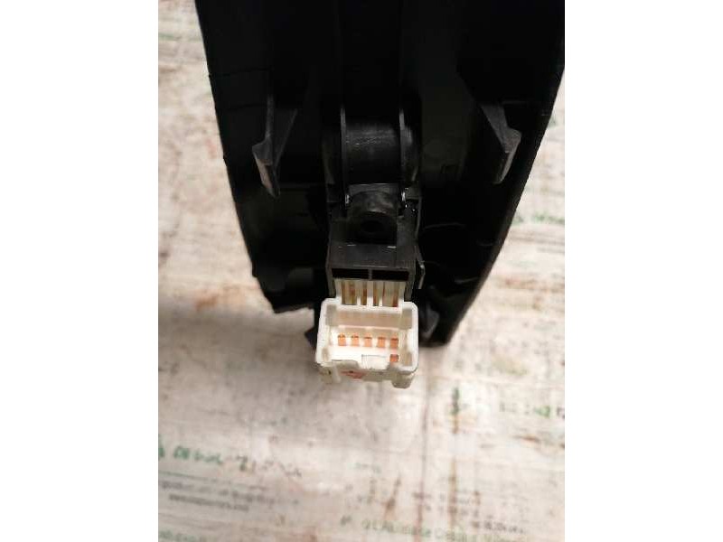 Recambio de mando elevalunas delantero derecho para nissan almera (n16/e) acenta referencia OEM IAM  6 PINS 