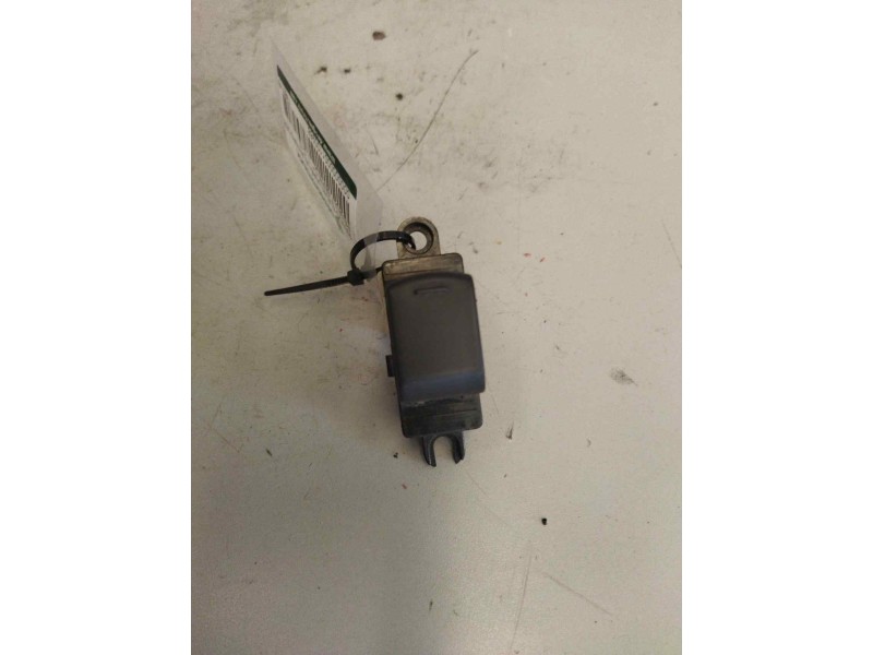 Recambio de mando elevalunas delantero derecho para renault serie d referencia OEM IAM 7485148514  