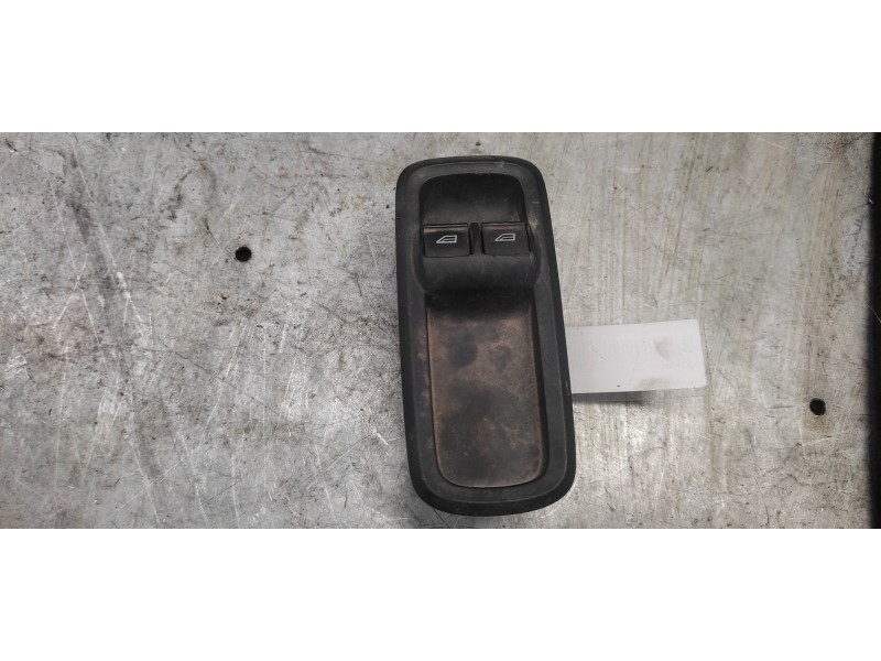 Recambio de mando elevalunas delantero izquierdo para ford fiesta (cb1) ambiente referencia OEM IAM 8A6T14A132AC 8/4 PINS 