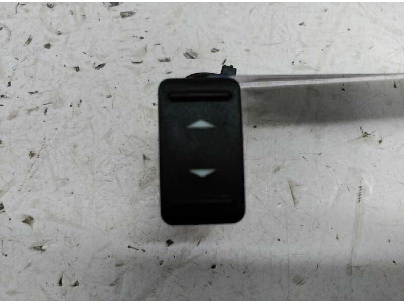 Recambio de mando elevalunas delantero derecho para ford focus c-max (cap) ambiente (d) referencia OEM IAM   