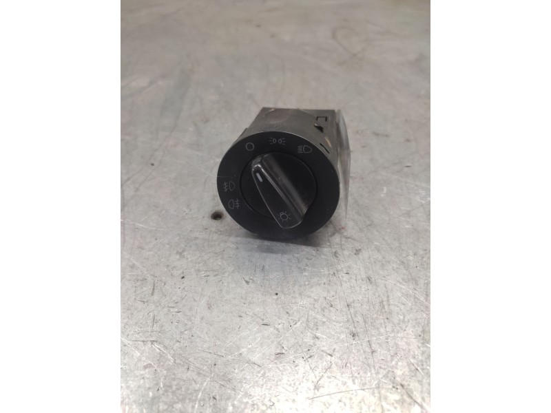 Recambio de mando luces para volkswagen golf iv berlina (1j1) básico referencia OEM IAM 1C0941531A  