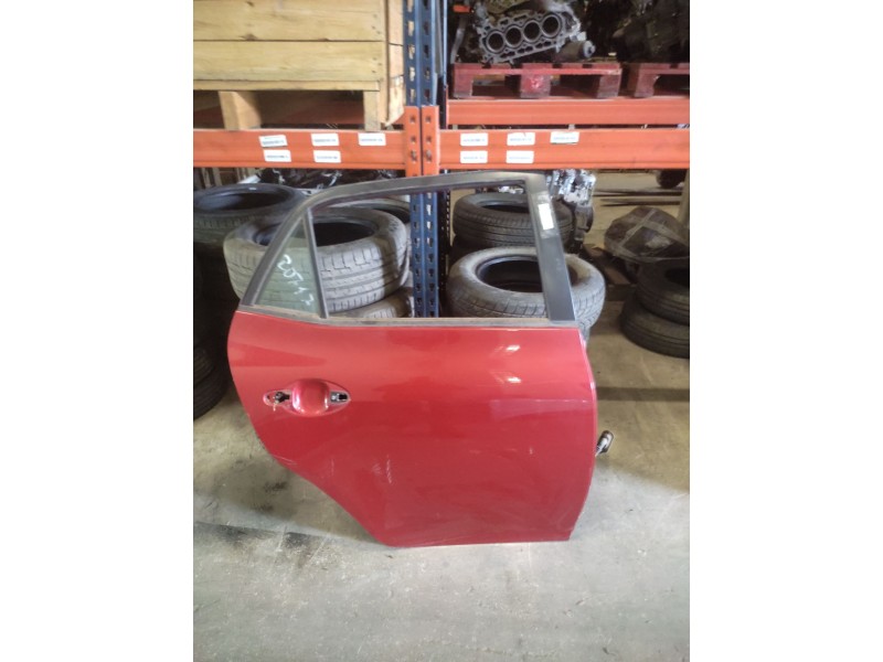 Recambio de puerta trasera derecha para peugeot 308 confort referencia OEM IAM   