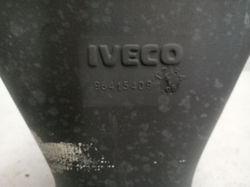 Recambio de tubo admision para iveco eurocargo 5.9 diesel referencia OEM IAM 98415409  4850463