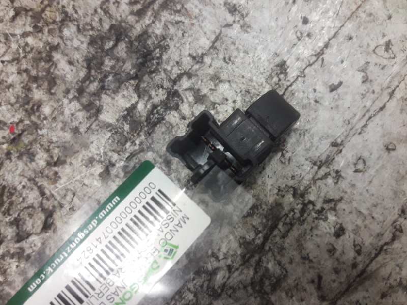 Recambio de mando elevalunas delantero derecho para nissan primera berlina (p11) básico referencia OEM IAM   