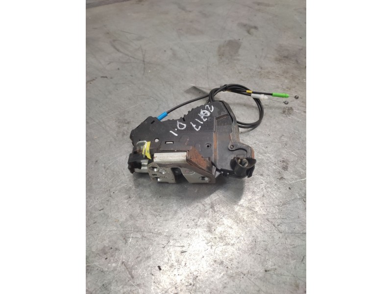 Recambio de cerradura puerta delantera izquierda para toyota auris active referencia OEM IAM  6 PINS 
