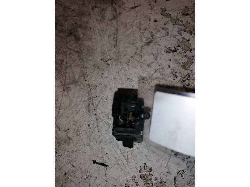Recambio de warning para seat ibiza (6l1) cool referencia OEM IAM 6L1953235A 4 PINS 