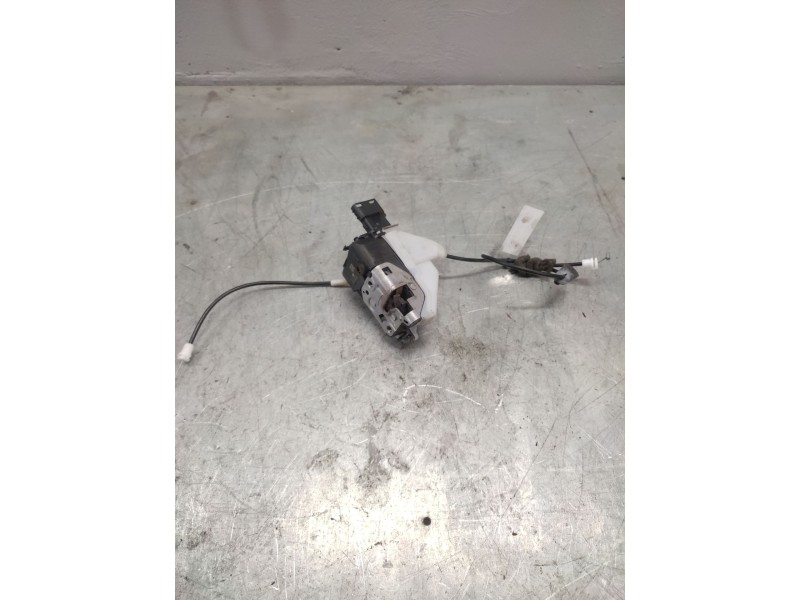 Recambio de cerradura puerta trasera derecha para peugeot 308 confort referencia OEM IAM 732107  6 PINS