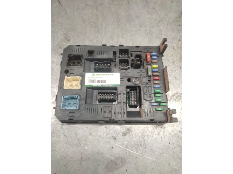 Recambio de caja reles / fusibles para peugeot 308 confort referencia OEM IAM  BSI 