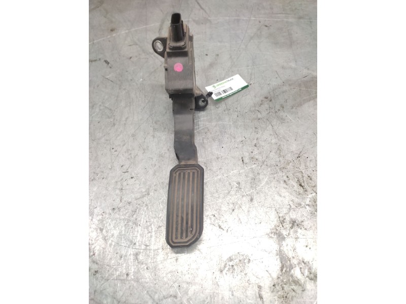 Recambio de potenciometro pedal para toyota auris active referencia OEM IAM 7811002022  6 PINS