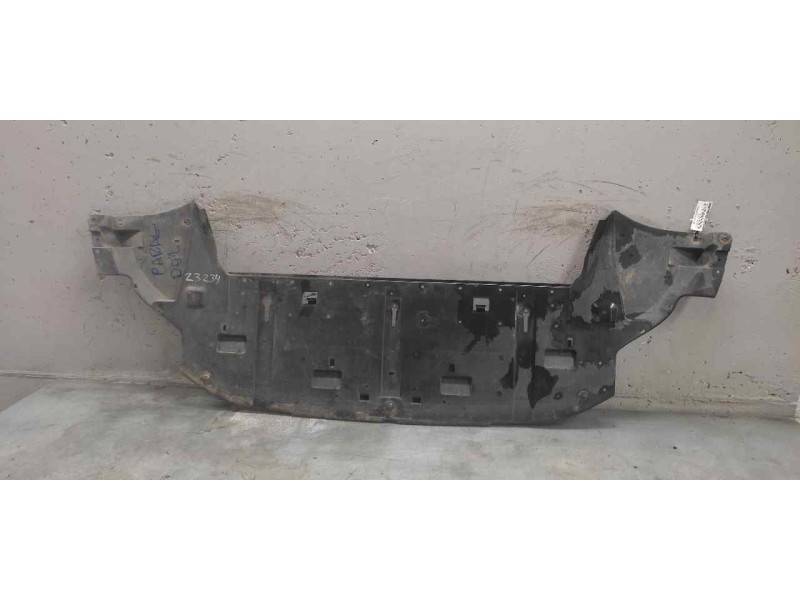 Recambio de faldon delantero para peugeot 308 premium referencia OEM IAM 9680379780  