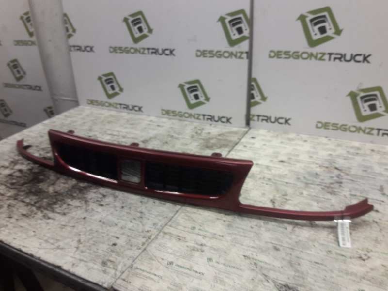 Recambio de rejilla delantera central para seat cordoba berlina (6k2) glx referencia OEM IAM   