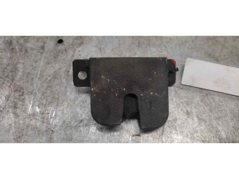 Recambio de cerradura maletero / porton para seat leon (1m1) last edition referencia OEM IAM 3B9827505 3 PINS 