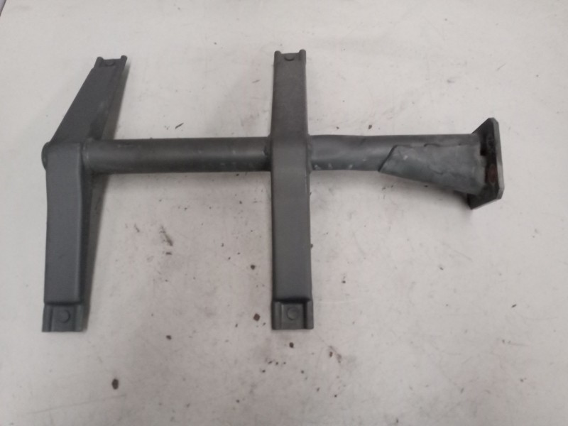 Recambio de soporte para iveco eurocargo 5.9 diesel referencia OEM IAM 8142633  