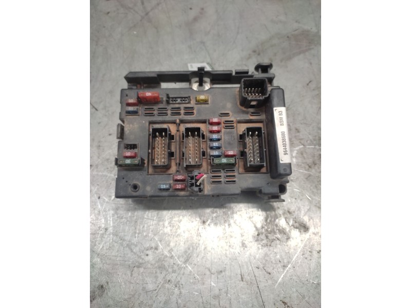 Recambio de caja reles / fusibles para peugeot 307 (s1) 1.6 16v cat referencia OEM IAM   
